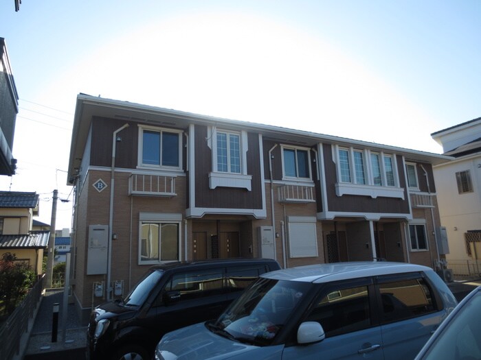 物件外観写真3　(外観写真)