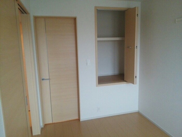 物件内観写真14　(居室)