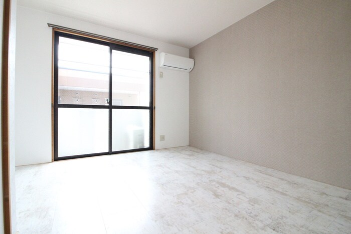 ジュネス上条の居室