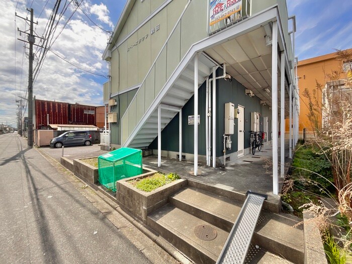 物件外観写真6　(駐輪場)