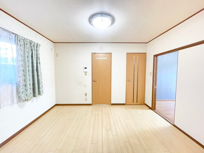 物件内観写真8　(居室)