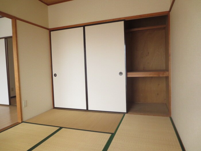 物件内観写真8　(収納)