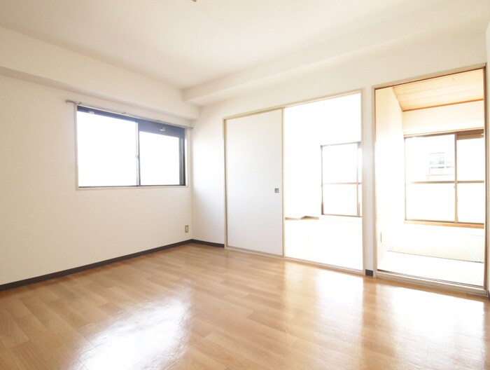 物件内観写真7　(居室)