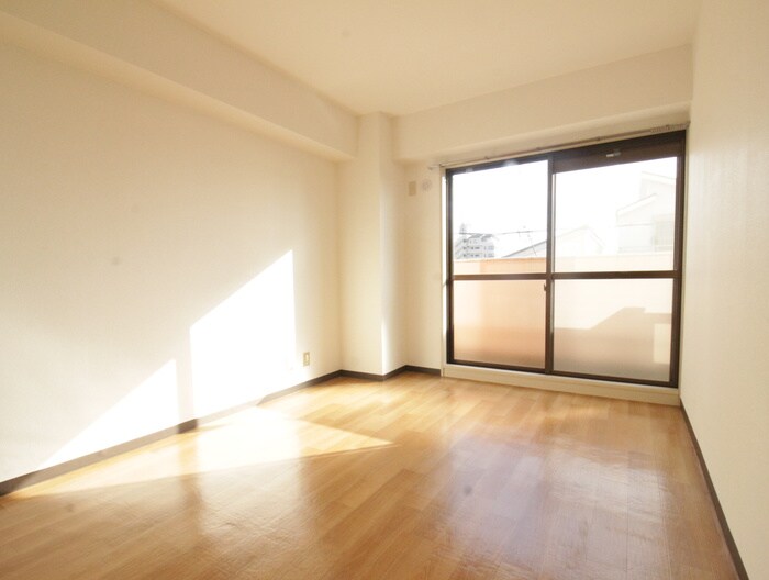 物件内観写真9　(居室)