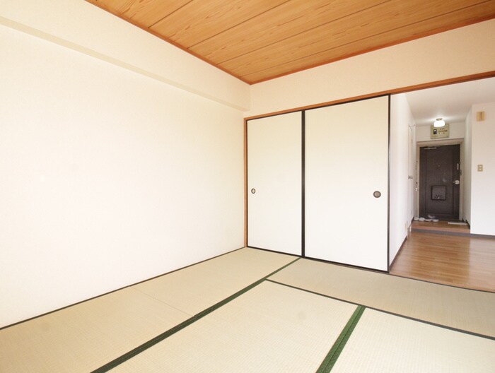 物件内観写真10　(居室)