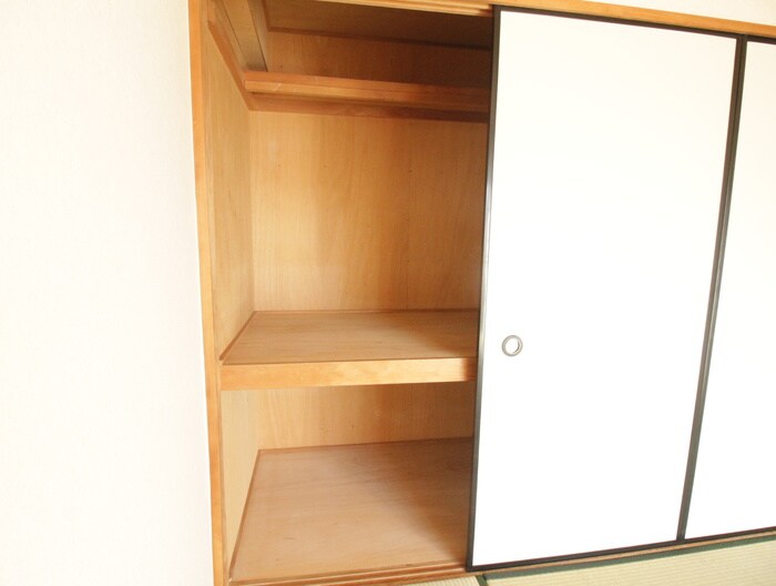 物件内観写真11　(居室)