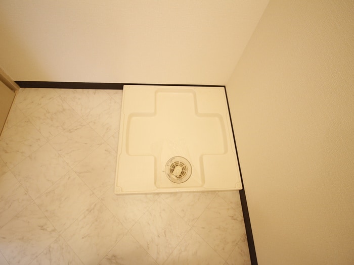 物件内観写真15　(洗濯機置場)