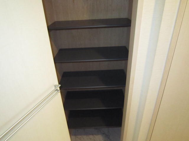 物件内観写真15　(靴箱)