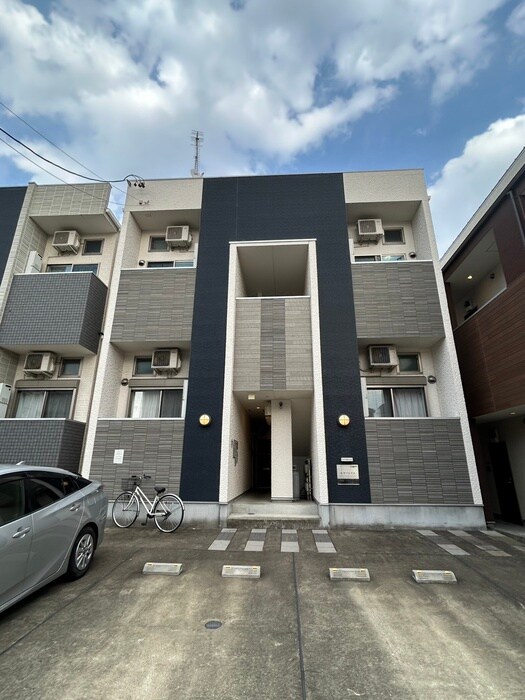 物件外観写真2　(外観写真)