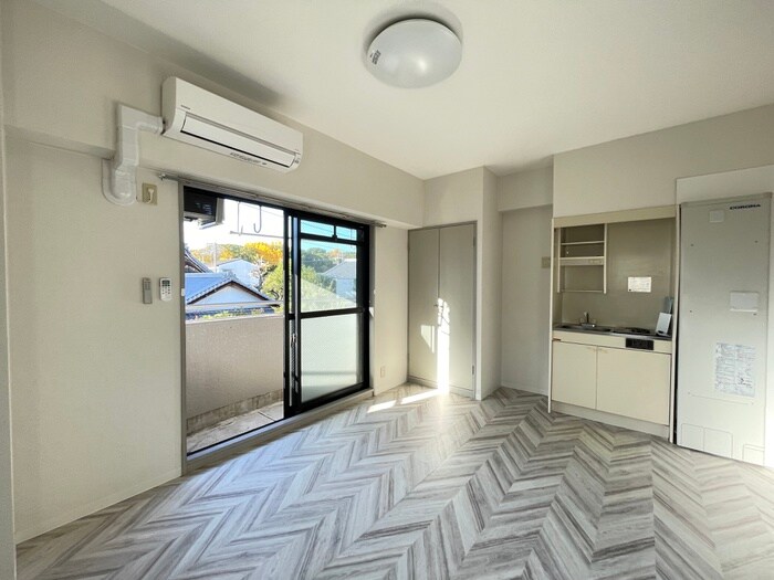 物件内観写真7　(居室)