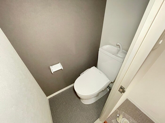 物件内観写真13　(トイレ)