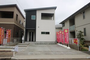 サンミッシェル（ホワイト）外観写真