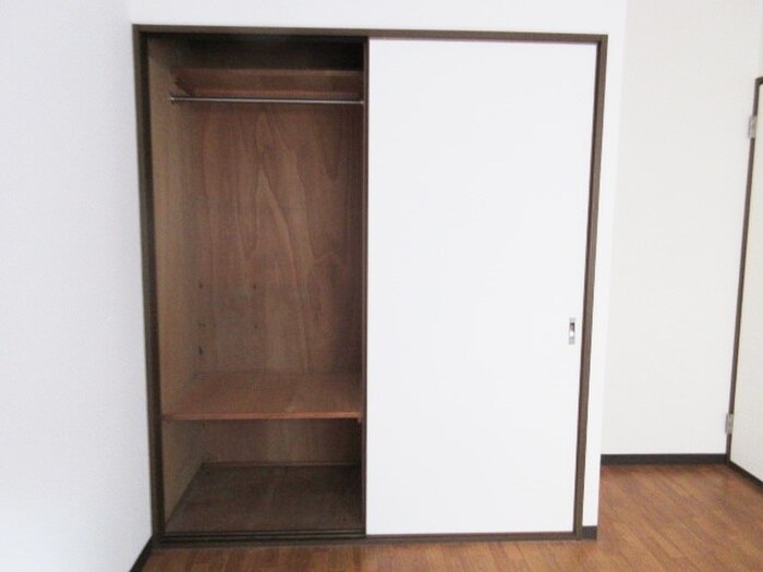 物件内観写真9　(収納)