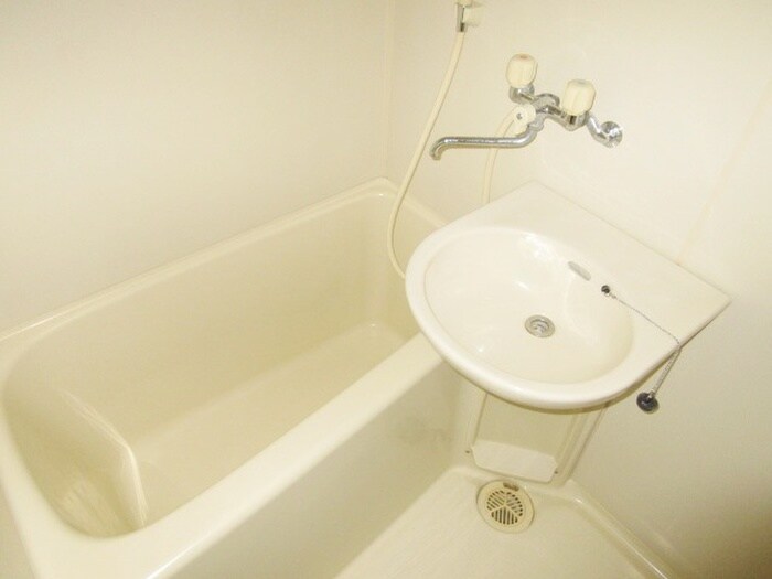 物件内観写真13　(バス／シャワールーム等)