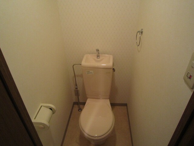 物件内観写真11　(トイレ)