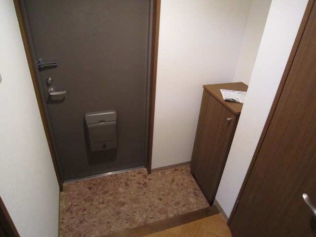 物件内観写真15　(玄関)