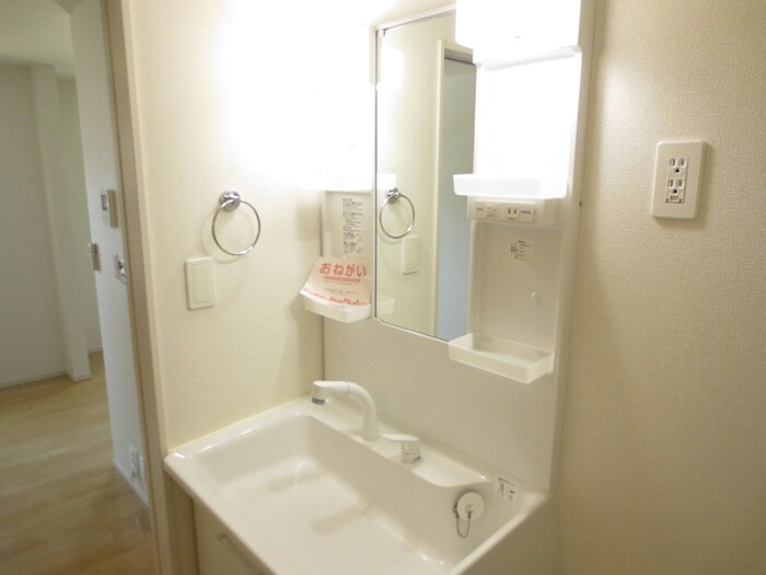 物件内観写真10　(洗面)