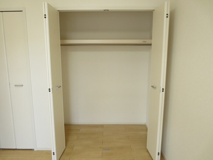 物件内観写真18　(収納)