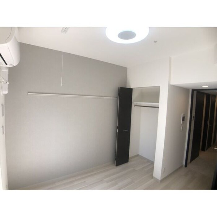 物件内観写真1　(居室)