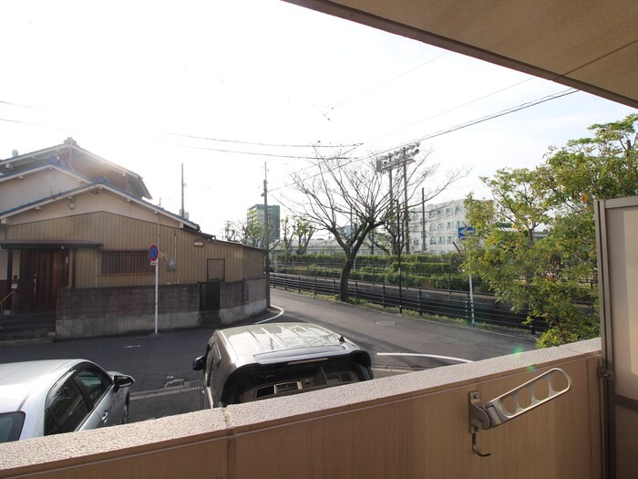 物件内観写真20　(室内からの展望)