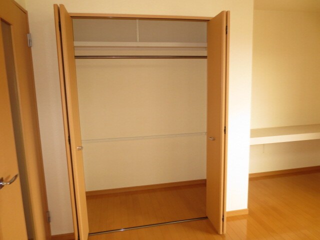 物件内観写真15　(収納)