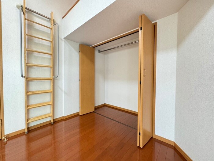 物件内観写真10　(収納)