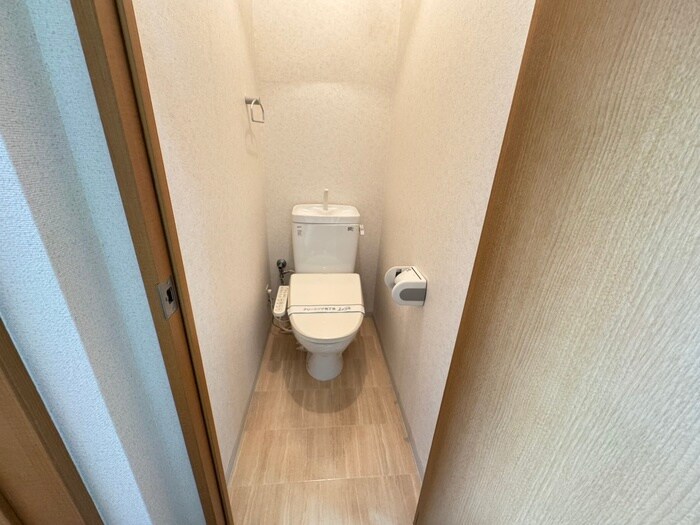 物件内観写真14　(トイレ)