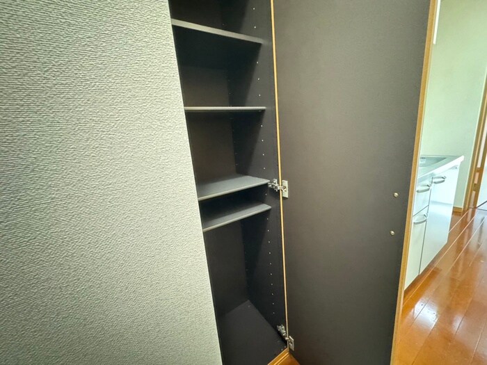 物件内観写真18　(靴箱)