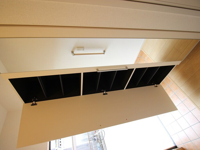 物件内観写真19　(靴箱)