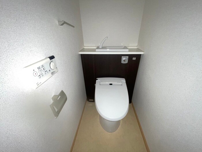 物件内観写真10　(トイレ)