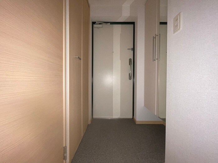 物件内観写真17　(玄関)