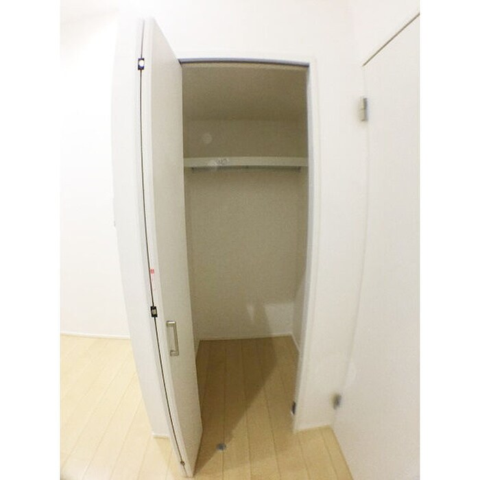 物件内観写真12　(収納)