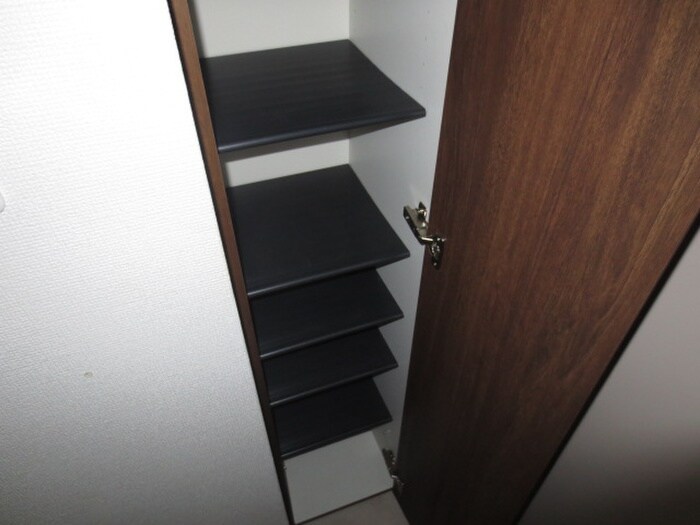 物件内観写真10　(靴箱)