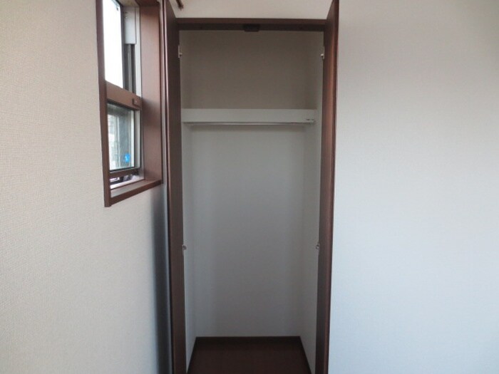 物件内観写真16　(収納)