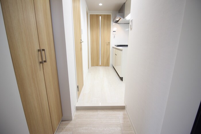 物件内観写真15　(玄関)