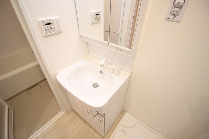 物件内観写真13　(洗面)