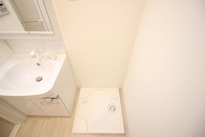 物件内観写真14　(洗濯機置場)