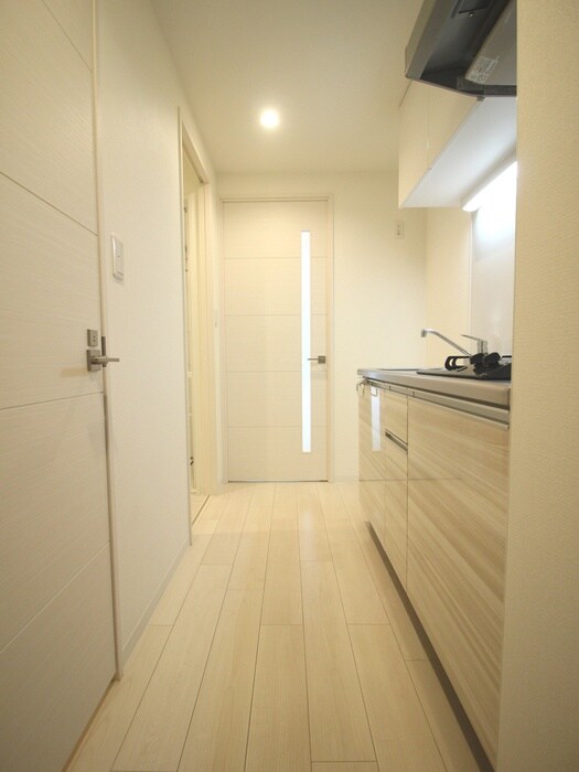 物件内観写真16　(廊下)