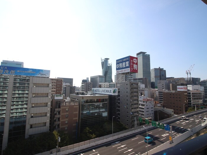 物件内観写真16　(室内からの展望)