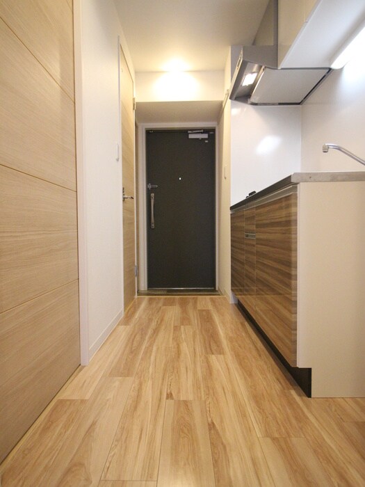 物件内観写真18　(廊下)