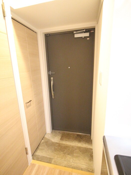 物件内観写真19　(玄関)