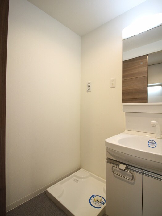 物件内観写真21　(洗濯機置場)