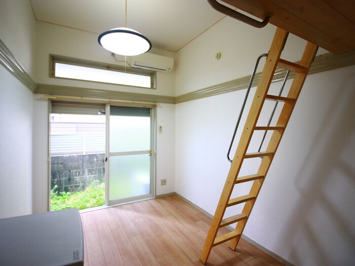 物件内観写真7　(居室)