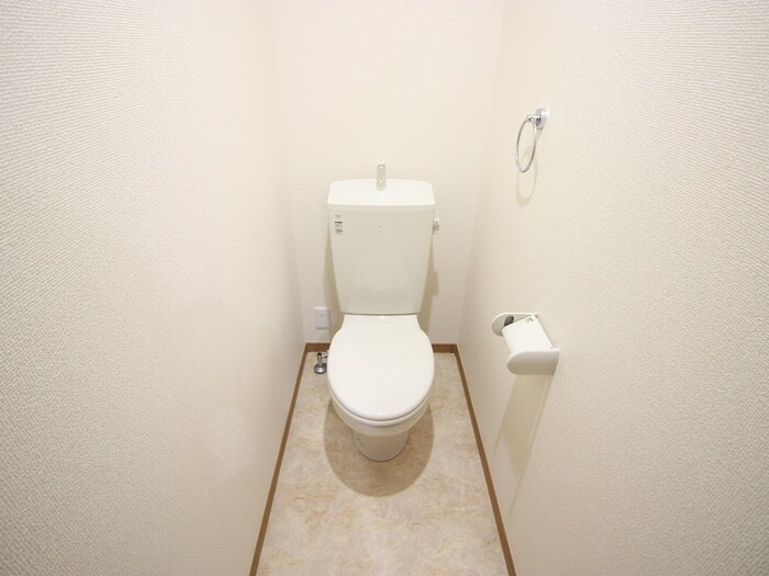 物件内観写真14　(トイレ)