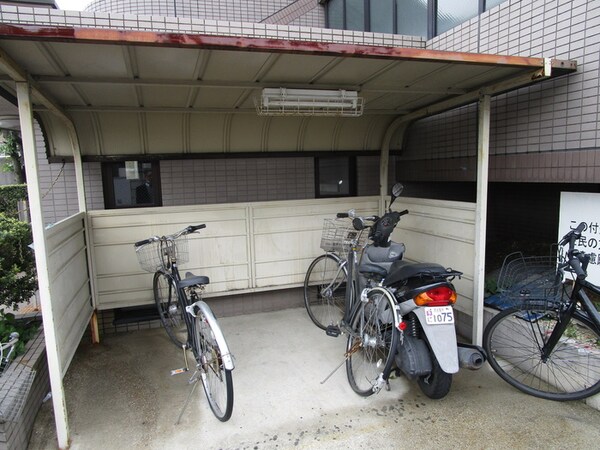 駐輪場