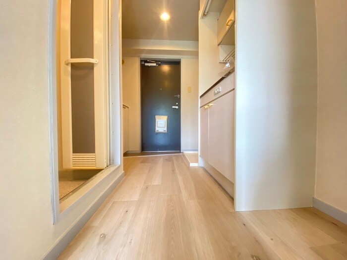 物件内観写真18　(廊下)