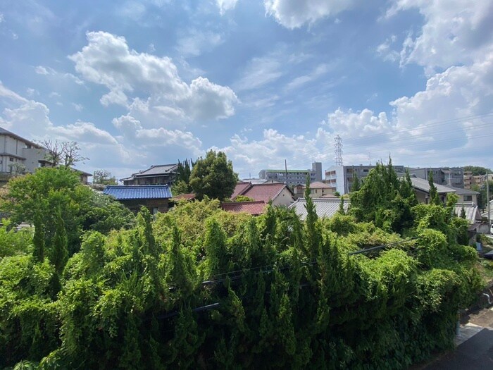 物件内観写真22　(室内からの展望)