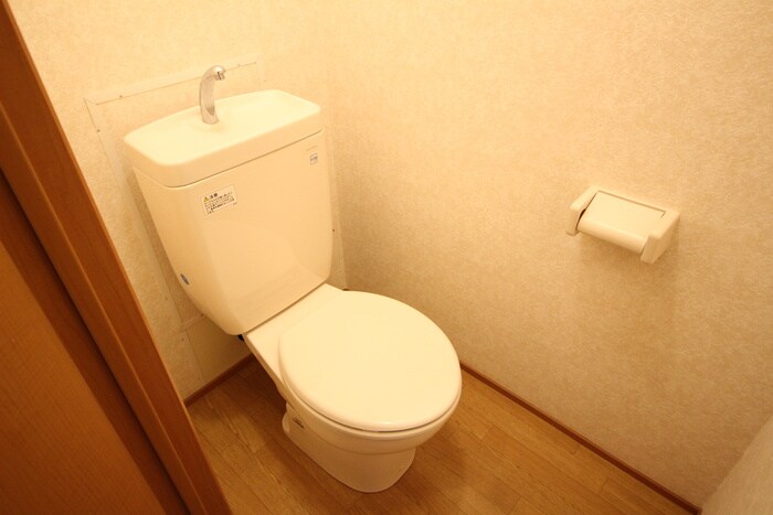 物件内観写真14　(トイレ)