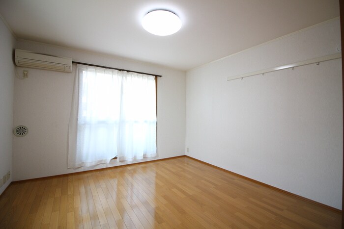 物件内観写真22　(居室)