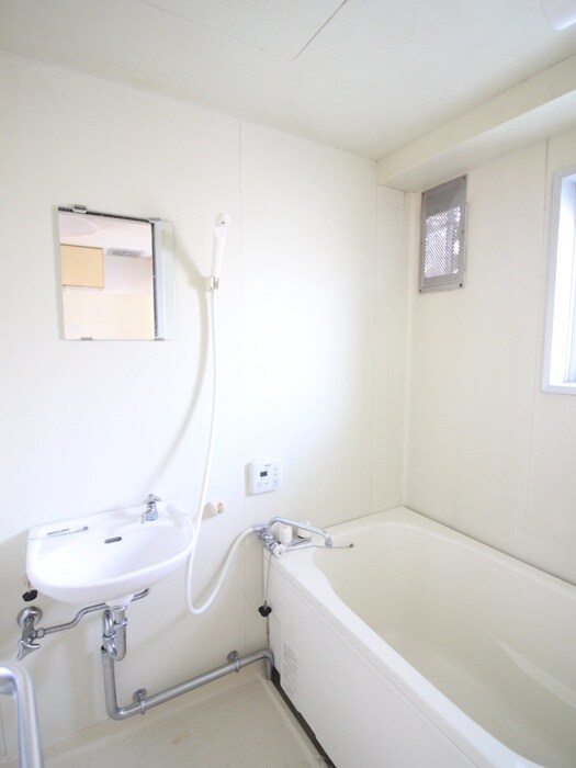 物件内観写真10　(バス／シャワールーム等)